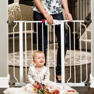Regalo Easy Step Baby Gate with a Bonus Kit